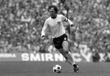 Tout ce qu'il faut savoir sur Franz Beckenbauer, le double Ballon d'or de l'Allemagne