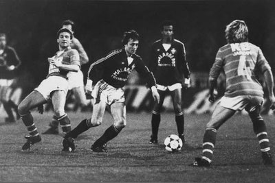 On te présente le maillot vintage de l'AS Saint-Etienne KB Jardin de 1981 à 1984