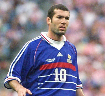 Découvre tout ce qu'il faut savoir sur le maillot de Zidane lors de la Coupe du monde 1998