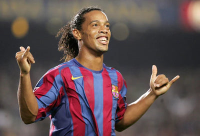Ronaldinho avec le maillot du FC Barcelone