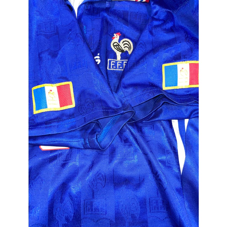 Maillot collector Equipe de France #10 Zidane saison 1996-1997 - Maillots de foot vintage / rétro - The Football Market