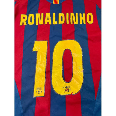 Maillot football vintage FC Barcelone domicile #10 Ronaldinho saison 2005-2006 - Nike - Barcelone