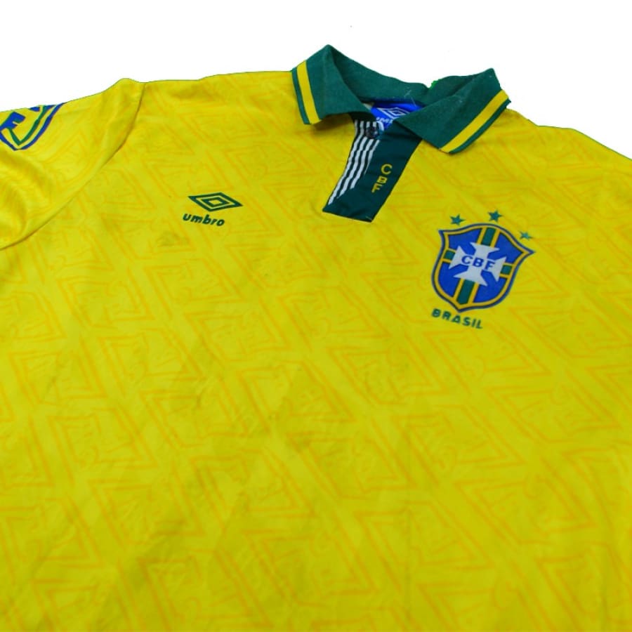 Maillot Nike de l'équipe nationale de football du Brésil taille M 2 petits accro voir photos - Vêtements Maillot Nike de l'équipe nationale de football du Brésil taille M 2 petits accro voir photos - Vêtements