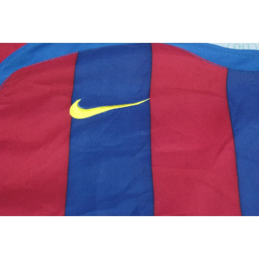 Maillot de football rétro domicile FC Barcelone N°10 RONALDINHO 2005-2006 - Nike - Barcelone