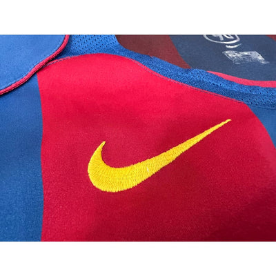 Maillot FC Barcelone #10 Ronaldinho 2004-2005 - Maillots de foot vintage / rétro - The Football Market