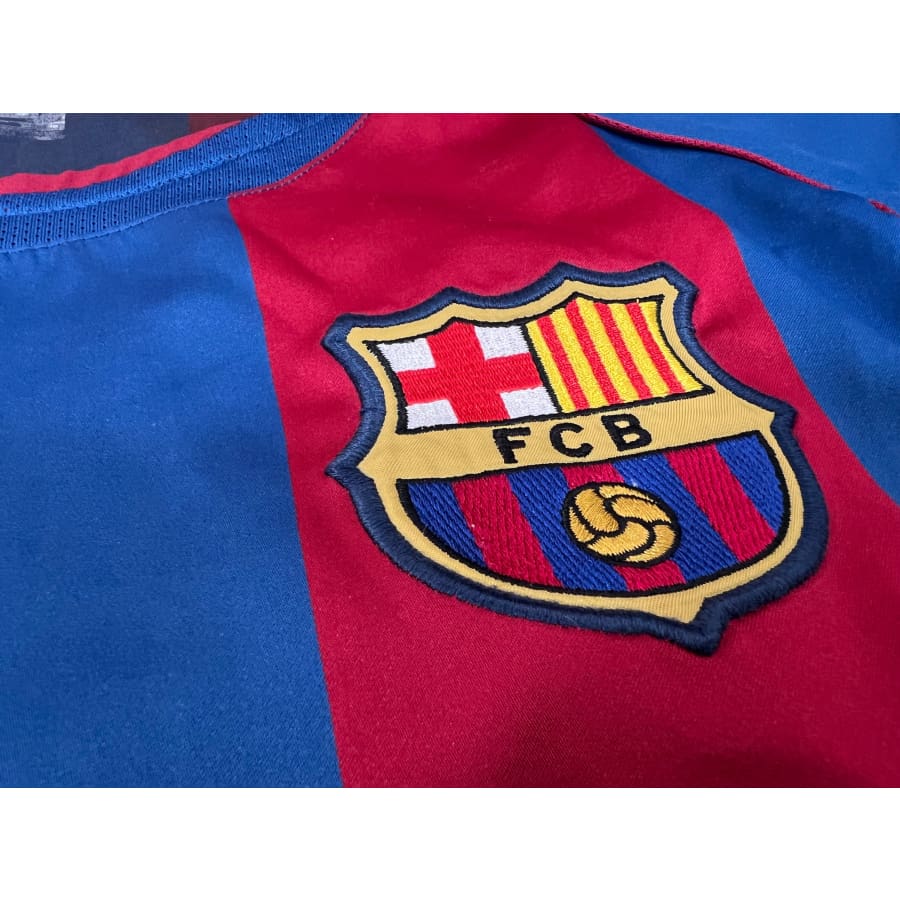 Maillot FC Barcelone #10 Ronaldinho 2004-2005 - Maillots de foot vintage / rétro - The Football Market