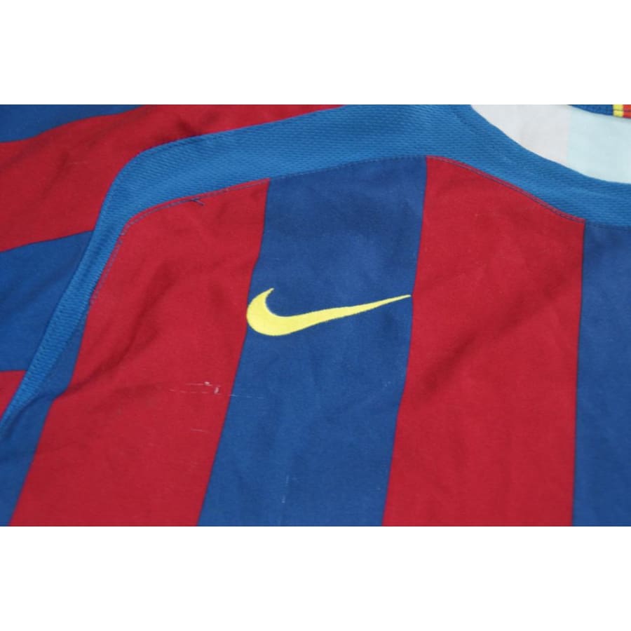 Maillot FC Barcelone vintage domicile N°10 RONALDINHO 2005-2006 - Nike - Barcelone